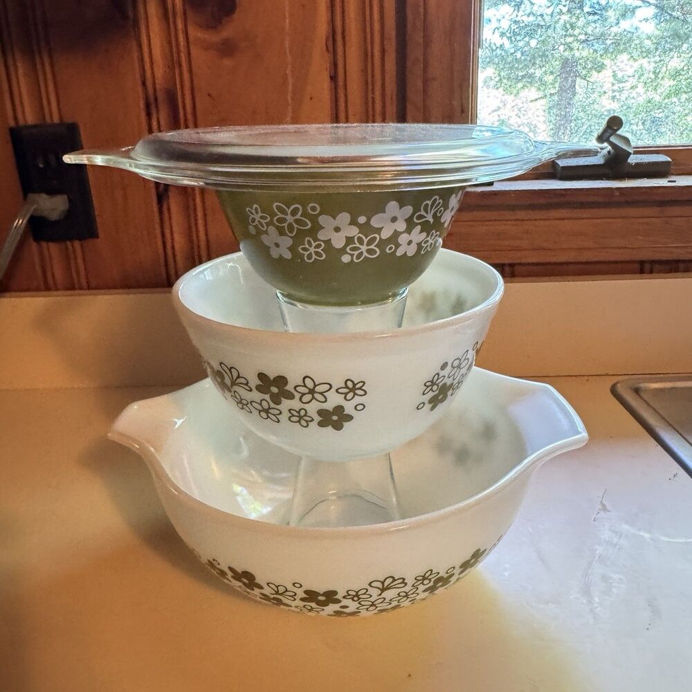 Vintage Pyrex Spring Blossom Green Set Of 3 Nesting Bowls #’s 401, 402, 403